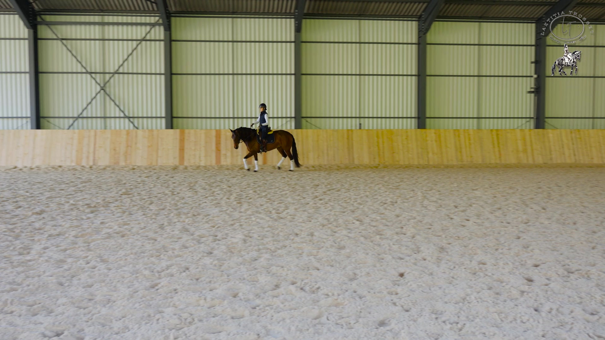 Streatching dressage